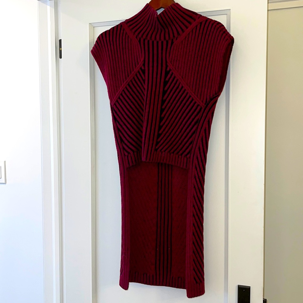 Burgundy (Red) Turtleneck short sleeve sweater. One size. I wear a small/xs